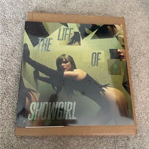 Taylor Swift Life of a Showgirl Shiny Bug wintergreen and onyx Vinyl